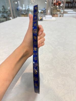 A fine Chinese Canton enamel double-gourd-shaped 'Da Ji 大吉' tray, Jiaqing — photo 4