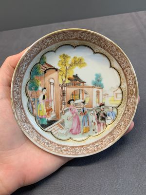 A fine Chinese Canton famille rose 'mandarin subject' cup and saucer, Qianlong — photo 6