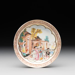 A fine Chinese Canton famille rose 'mandarin subject' cup and saucer, Qianlong — photo 2