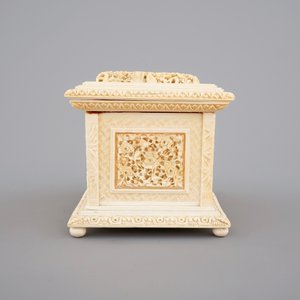 A fine Chinese carved ivory casket, Canton, 19th C. — 照片 3