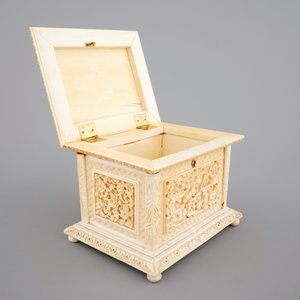 A fine Chinese carved ivory casket, Canton, 19th C. — 照片 6