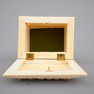 A fine Chinese carved ivory casket, Canton, 19th C. — 照片 7