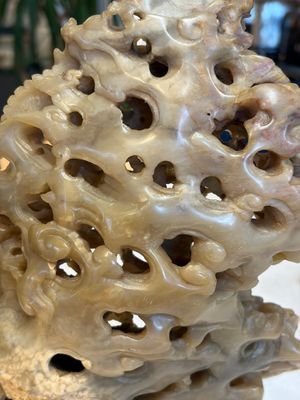 A fine Chinese carved soapstone 'Dragons among Clouds' group and a 'Phoenixes and Cranes' group, 20th C. — photo 32