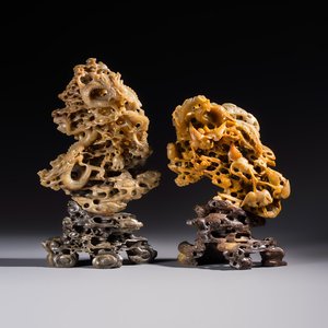 A fine Chinese carved soapstone 'Dragons among Clouds' group and a 'Phoenixes and Cranes' group, 20th C. — photo 1