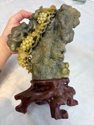 A fine Chinese carved soapstone 'Squirrels and Grapes' group and a 'Phoenixes among Peonies' group, 20th C. — photo 1