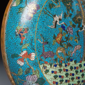 A fine Chinese cloisonné 'He Lu Tong Chun 鶴鹿同春' covered box — photo 10