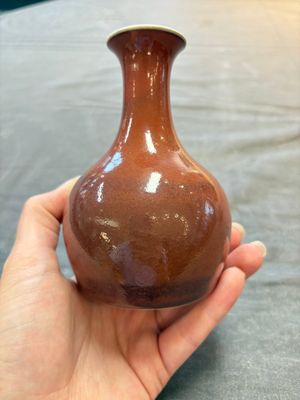 A fine Chinese copper-red-glazed vase, Yongzheng mark and of the period — 照片 3