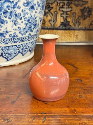 A fine Chinese copper-red-glazed vase, Yongzheng mark and of the period — 照片 9