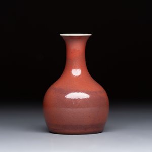 A fine Chinese copper-red-glazed vase, Yongzheng mark and of the period — 照片 3