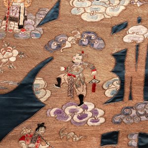 A fine Chinese embroidered silk 'Eight Immortals' cloth, 19/20th C. — photo 4