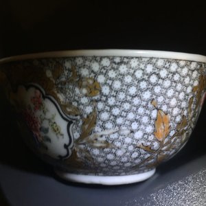 A fine Chinese famille rose and grisaille eggshell cup and saucer with a pheasant, Yongzheng — 照片 9