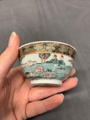 A fine Chinese famille rose 'apple pickers' cup and saucer, Yongzheng — photo 8