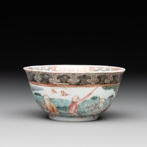A fine Chinese famille rose 'apple pickers' cup and saucer, Yongzheng — photo 4