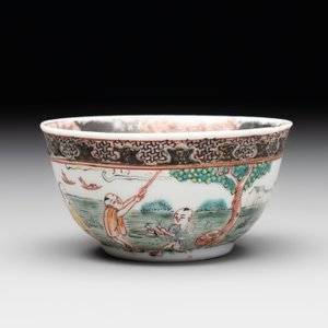 A fine Chinese famille rose 'apple pickers' cup and saucer, Yongzheng — 照片 5