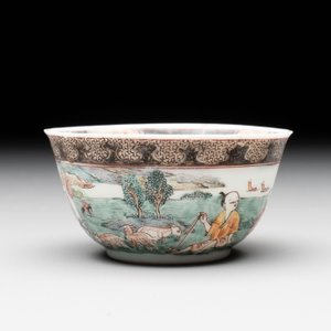 A fine Chinese famille rose 'apple pickers' cup and saucer, Yongzheng — 照片 4