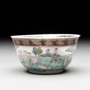 A fine Chinese famille rose 'apple pickers' cup and saucer, Yongzheng — 照片 6