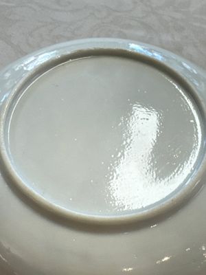 A fine Chinese famille rose 'Court Lady and a Boy' cup and saucer, Yongzheng — photo 27