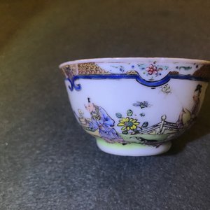 A fine Chinese famille rose cup and saucer with a musician, Yongzheng — 照片 11