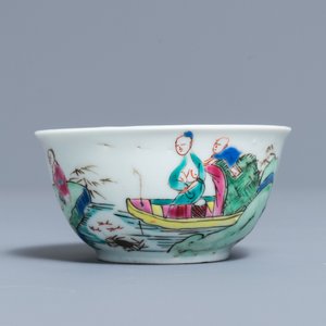 A fine Chinese famille rose cup and saucer with a river scene, Yongzheng — 照片 5