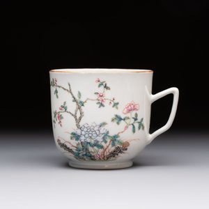 A fine Chinese famille rose cup and saucer with floral design, Daoguang mark, Republic — 照片 4
