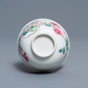 A fine Chinese famille rose cup and saucer with floral design, Yongzheng — photo 7