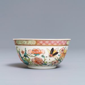 A fine Chinese famille rose cup and saucer with floral design, Yongzheng — 照片 5