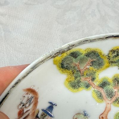 A fine Chinese famille rose cup and saucer with narrative design — photo 9