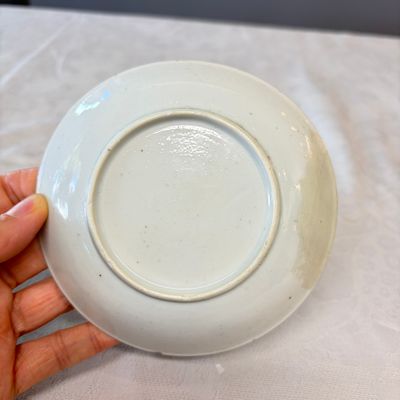 A fine Chinese famille rose cup and saucer with narrative design — photo 10