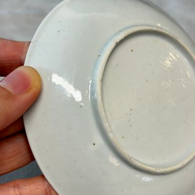 A fine Chinese famille rose cup and saucer with narrative design — photo 12