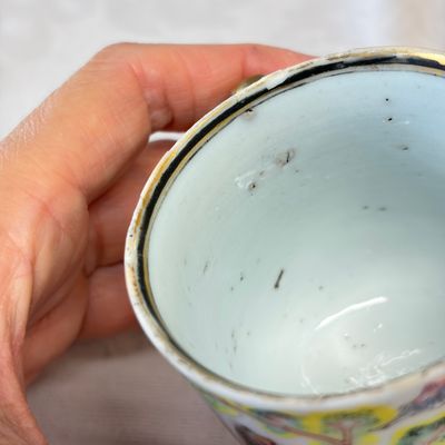 A fine Chinese famille rose cup and saucer with narrative design — photo 19