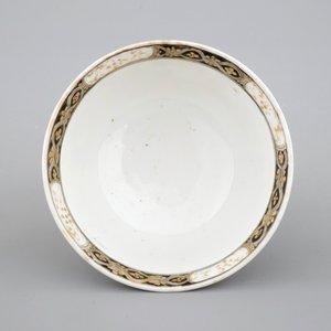 A fine Chinese famille rose cup and saucer, Yongzheng, 1722-1735 — photo 9