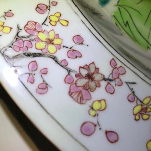 A fine Chinese famille rose dish with figures in a garden, Yongzheng — photo 16