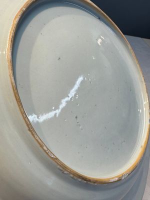 A fine Chinese famille rose dish with ladies and boys near a pagoda, Yongzheng — photo 15