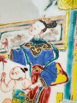 A fine Chinese famille rose dish with ladies and boys near a pagoda, Yongzheng — photo 8