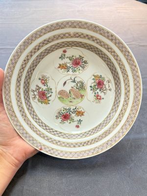 A fine Chinese famille rose eggshell porcelain 'quails' plate, Yongzheng — 照片 1