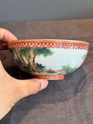 A fine Chinese famille rose eggshell 'Qiu Ran Ke Zhuan 虬髯客傳' bowl, signed Zeng Fuqing 曾福慶 and seal mark, 20th C. — photo 4
