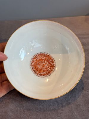 A fine Chinese famille rose eggshell 'Qiu Ran Ke Zhuan 虬髯客傳' bowl, signed Zeng Fuqing 曾福慶 and seal mark, 20th C. — photo 5