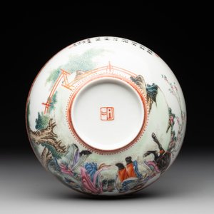 A fine Chinese famille rose eggshell 'Qiu Ran Ke Zhuan 虬髯客傳' bowl, signed Zeng Fuqing 曾福慶 and seal mark, 20th C. — photo 7