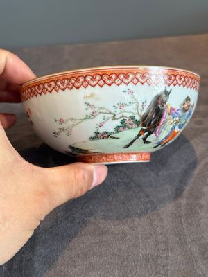 A fine Chinese famille rose eggshell 'Qiu Ran Ke Zhuan 虬髯客傳' bowl, signed Zeng Fuqing 曾福慶 and seal mark, 20th C. — photo 2