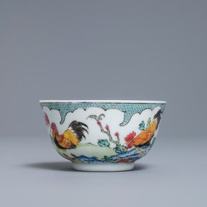 A fine Chinese famille rose eggshell 'rooster' cup and saucer, Yongzheng — photo 4