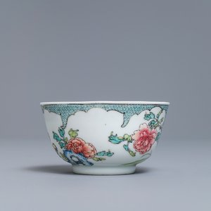 A fine Chinese famille rose eggshell 'rooster' cup and saucer, Yongzheng — photo 6