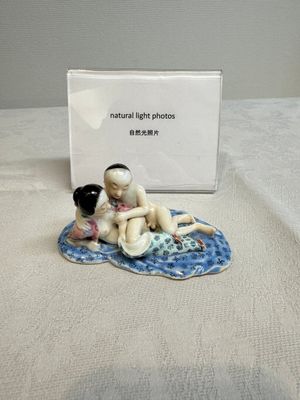 A fine Chinese famille rose 'erotic' group, 19/20th C. — photo 1