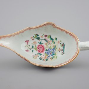 Een Chinese export porseleinen famille rose sauskom, Qianlong, 18e eeuw — foto 6