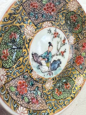 A fine Chinese famille rose gilt-decorated 'Elegant Beauty' cup and saucer, Yongzheng — 照片 18