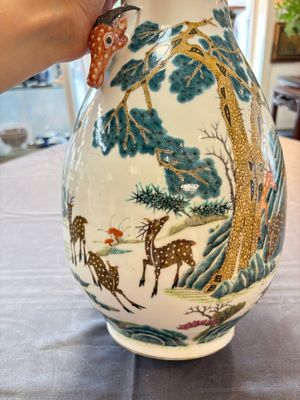 A fine Chinese famille rose 'hu' 'deer and monkey' vase, 19th C. — photo 14