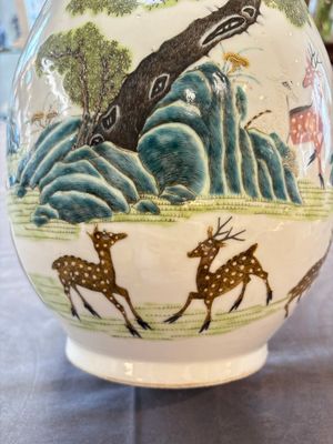 A fine Chinese famille rose 'hu' 'deer and monkey' vase, 19th C. — photo 9