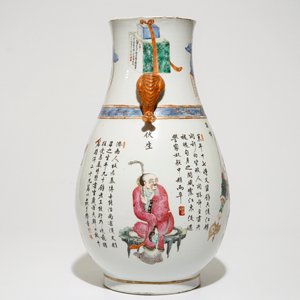 A fine Chinese famille rose hu vase with "Wu Shuang Pu", 19th C. — photo 2