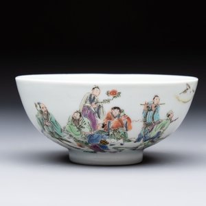 A fine Chinese famille rose 'immortals' cup, Yongzheng mark and of the period — 照片 1