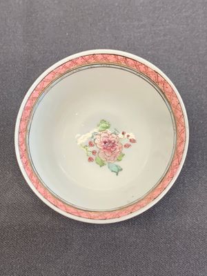 A fine Chinese famille rose 'lady, boy and rabbit' cup, Yongzheng — photo 6