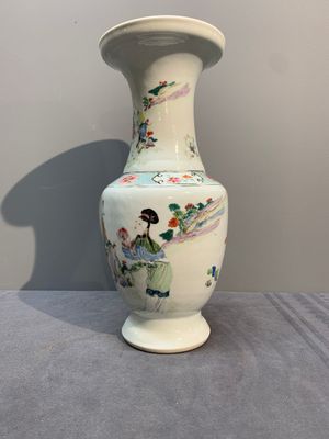 A fine Chinese famille rose 'magu' vase, Yongzheng — photo 2